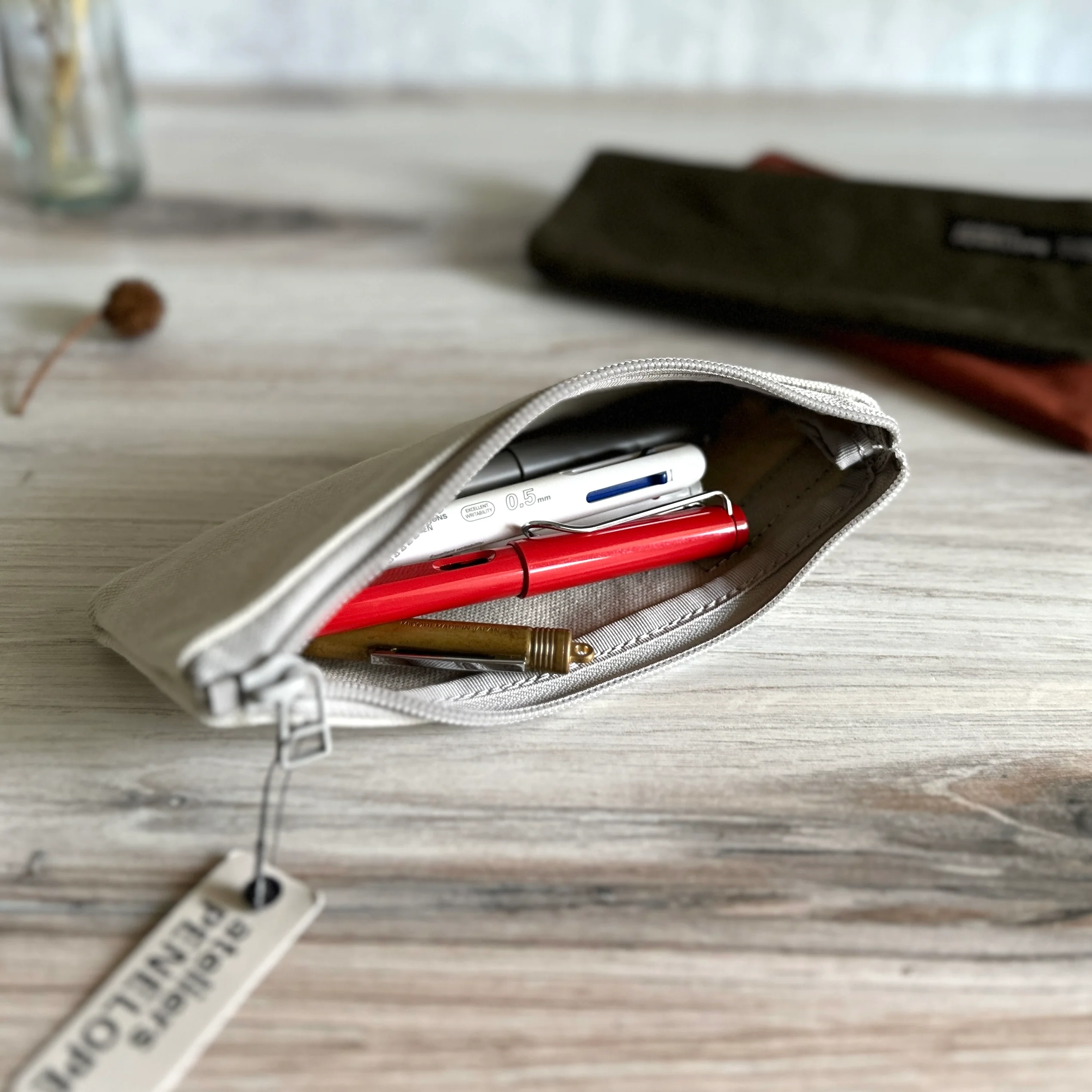[AP] #6 Graphic Pen Case - Image 3