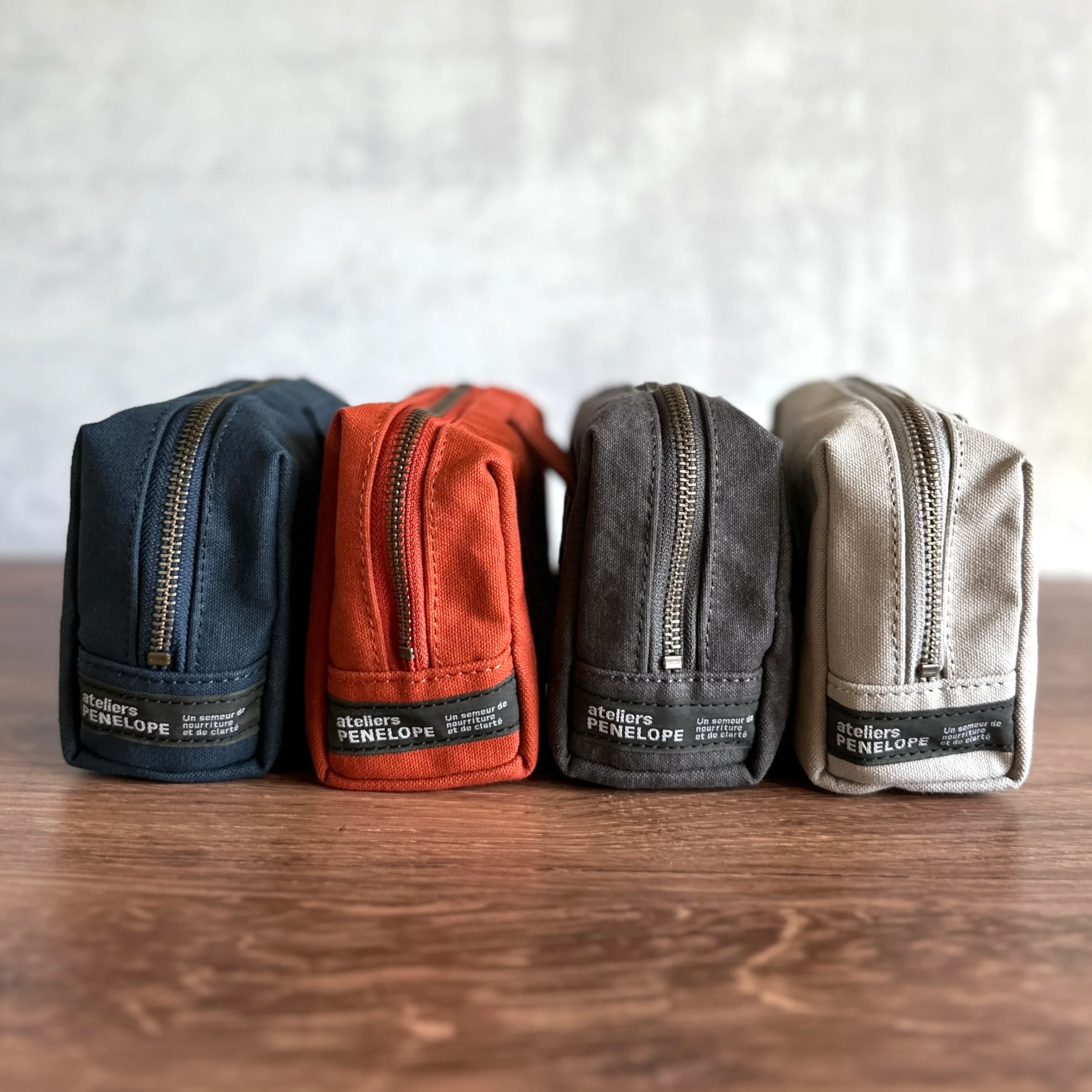 [AP] Mano Pouch - Image 2