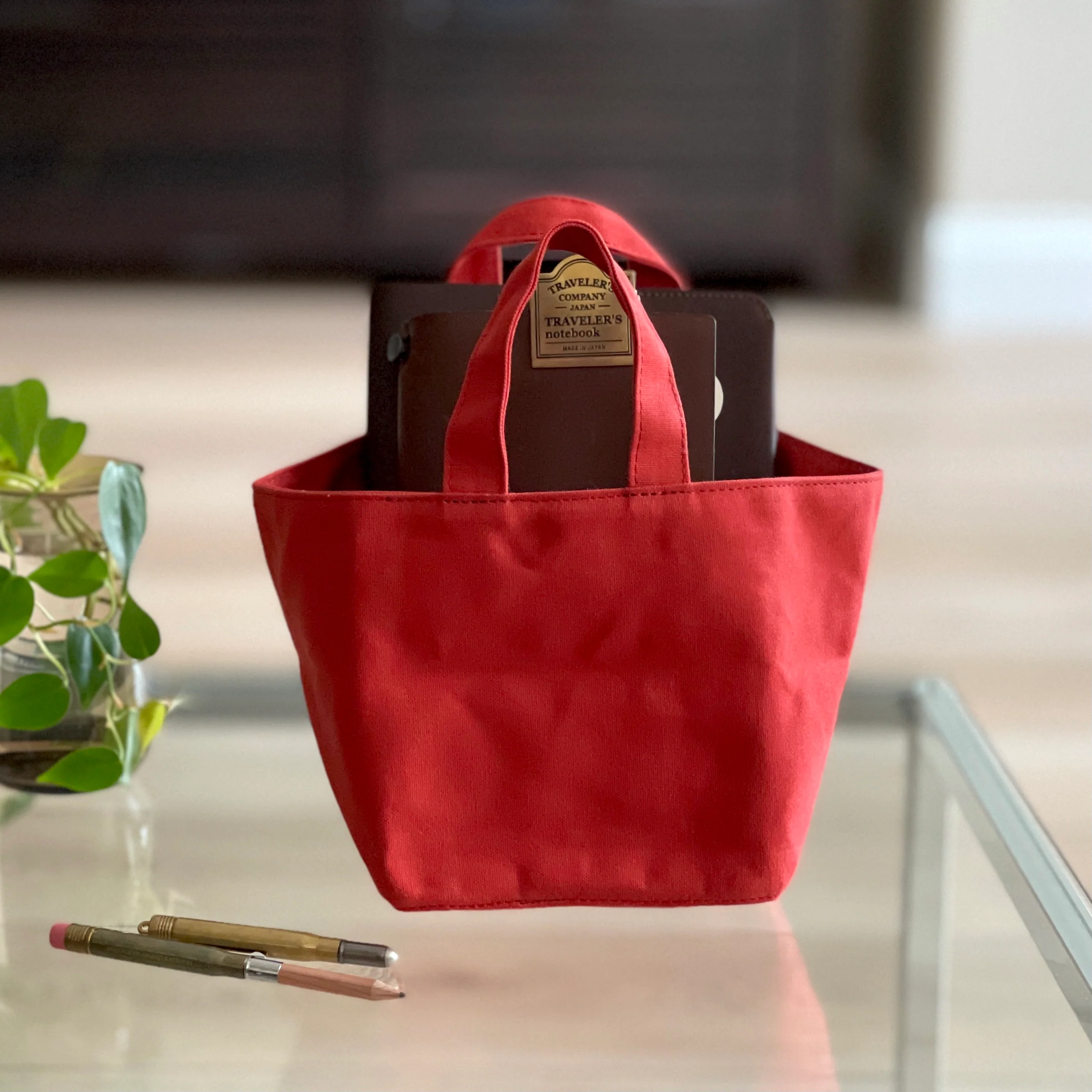 [AP] Square Tote - Image 18
