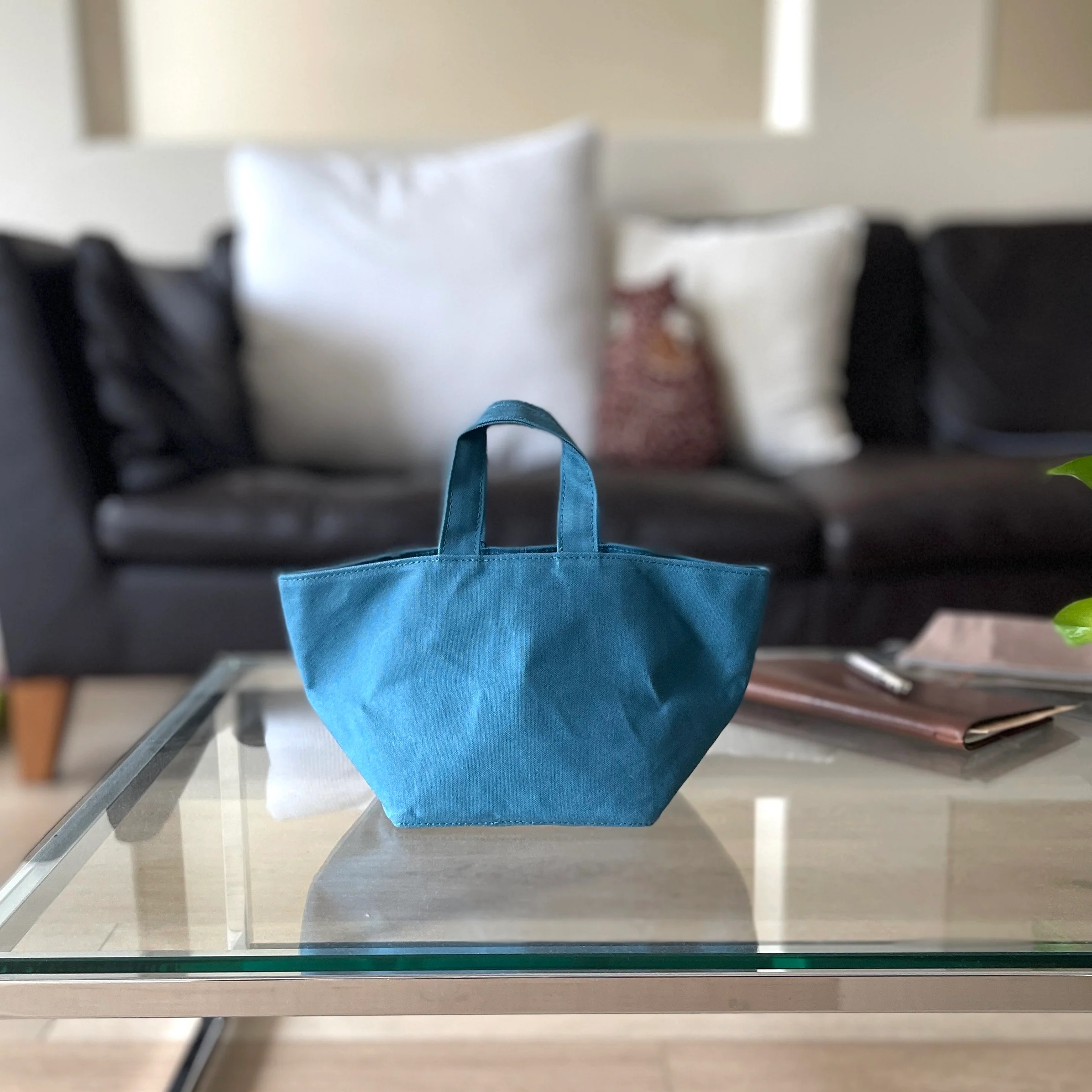 [AP] Square Tote - Image 21
