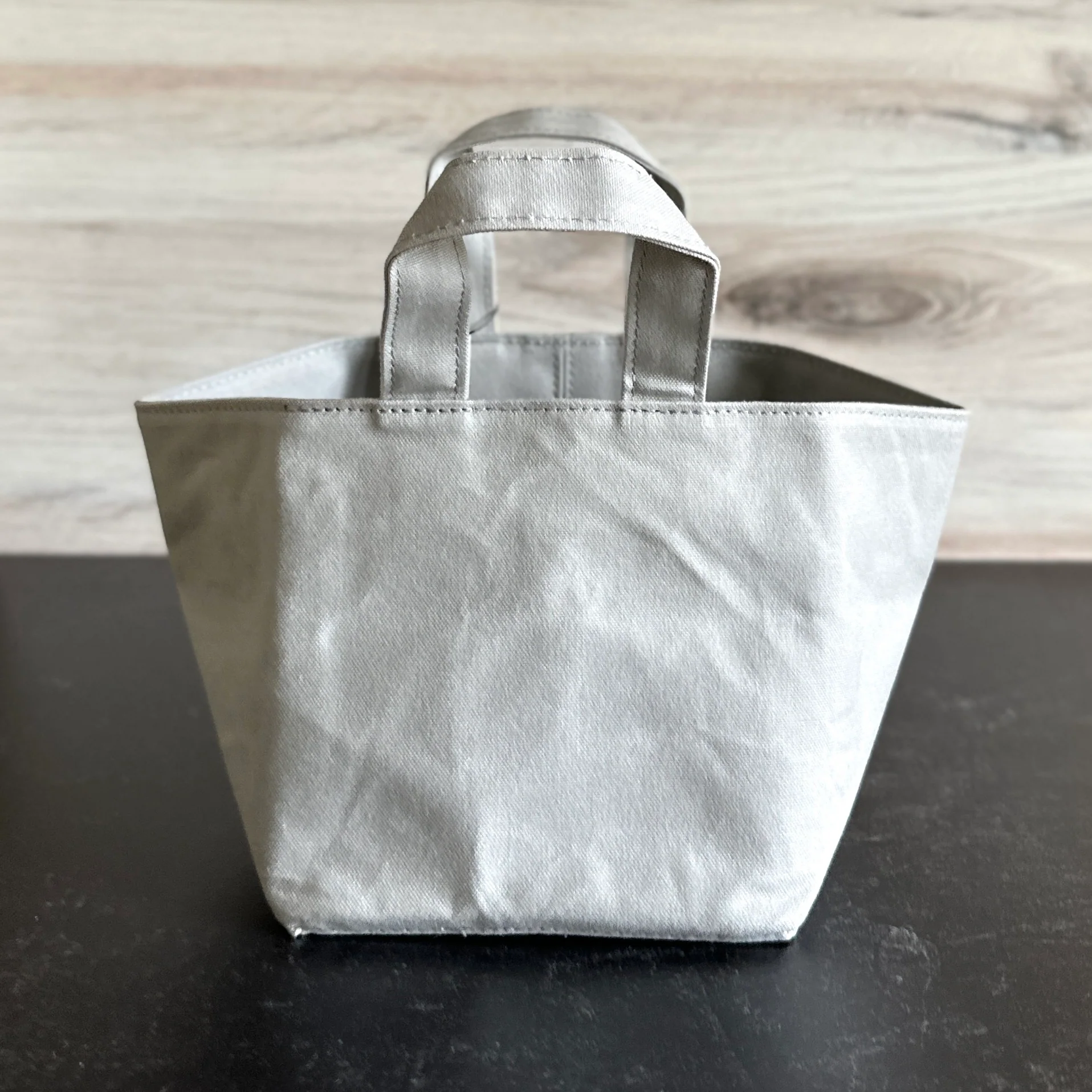 [AP] Square Tote - Image 28