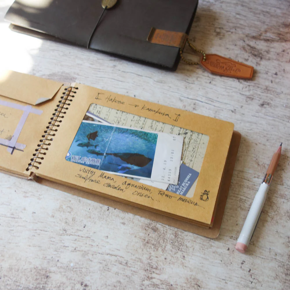 [TRC] Bee Spiral Notebook with Window - Image 7