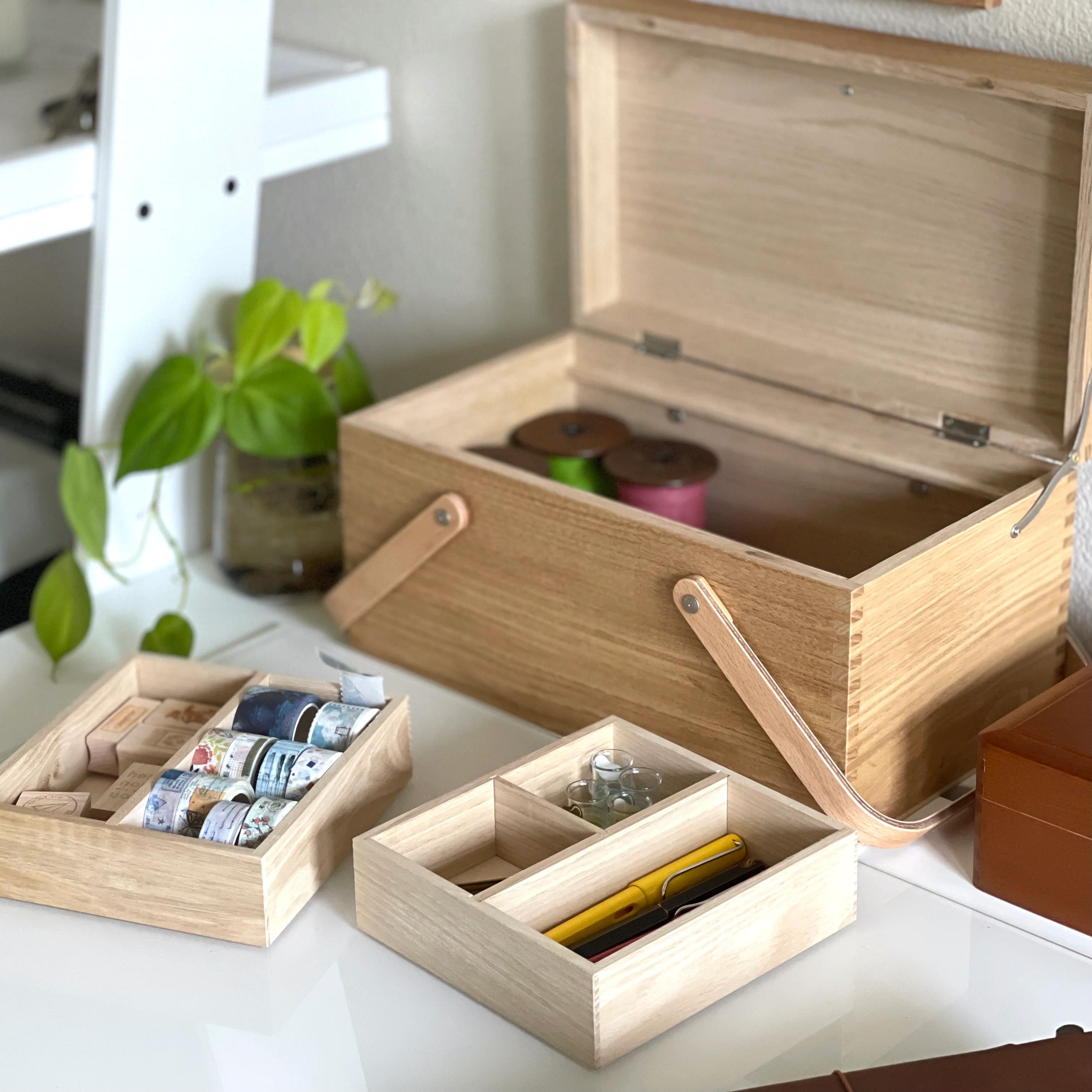 [Classiky] Chestnut Sewing Box - Image 10