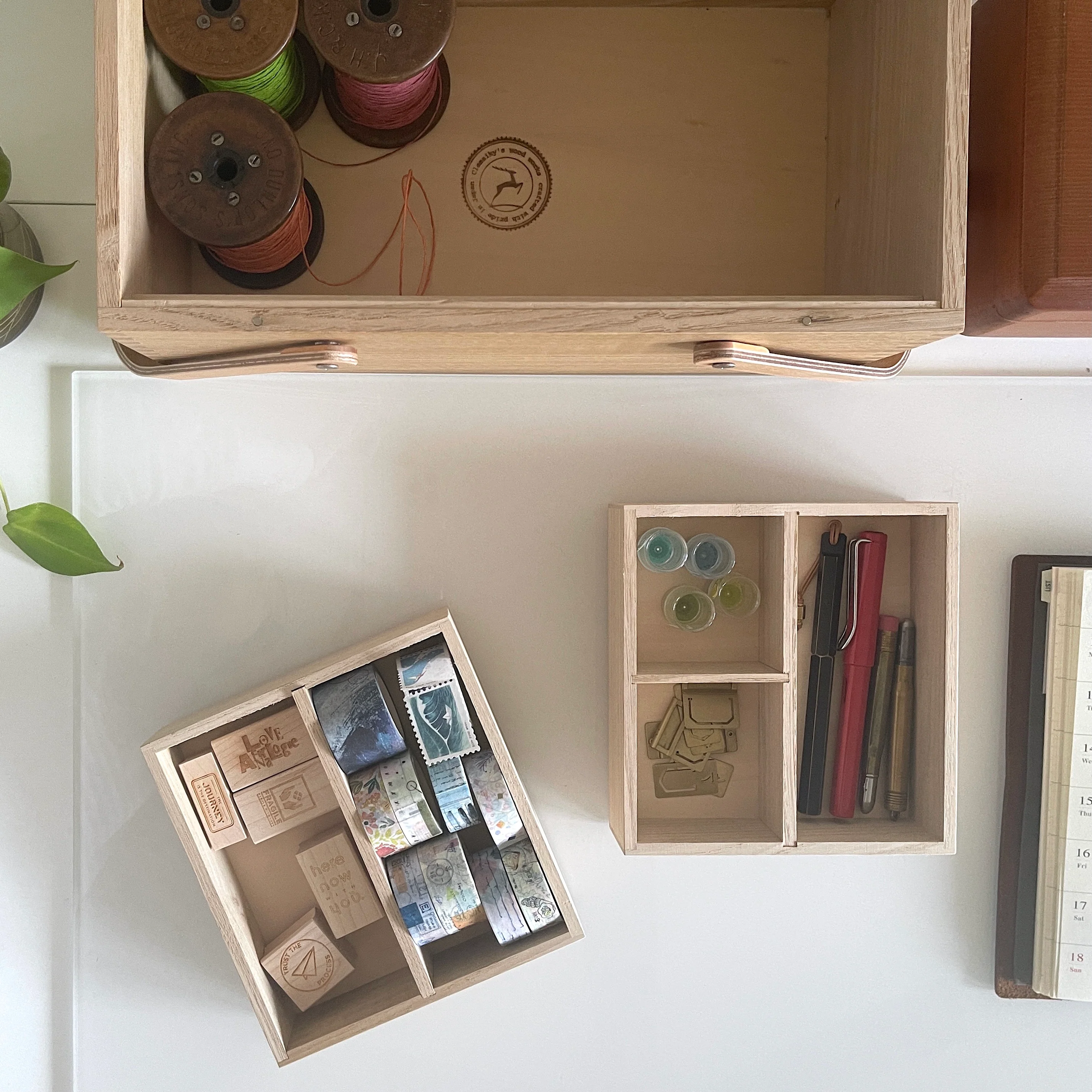 [Classiky] Chestnut Sewing Box - Image 11