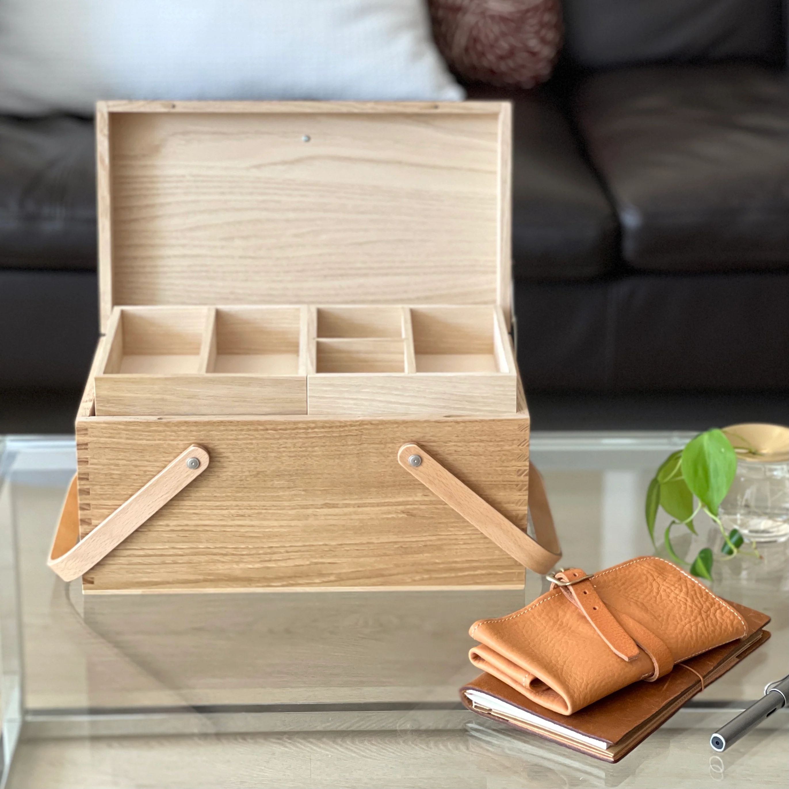 [Classiky] Chestnut Sewing Box - Image 12