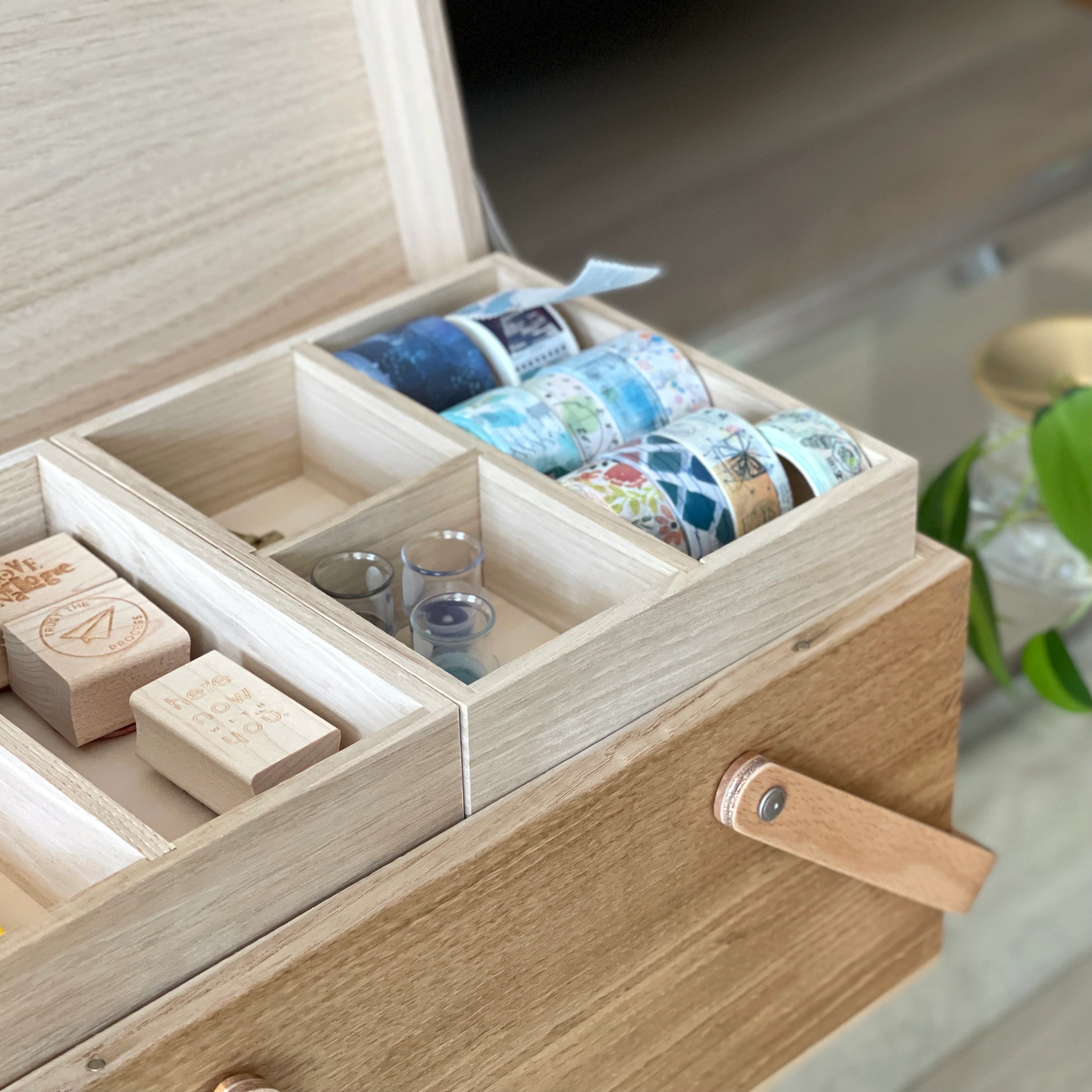 [Classiky] Chestnut Sewing Box - Image 14