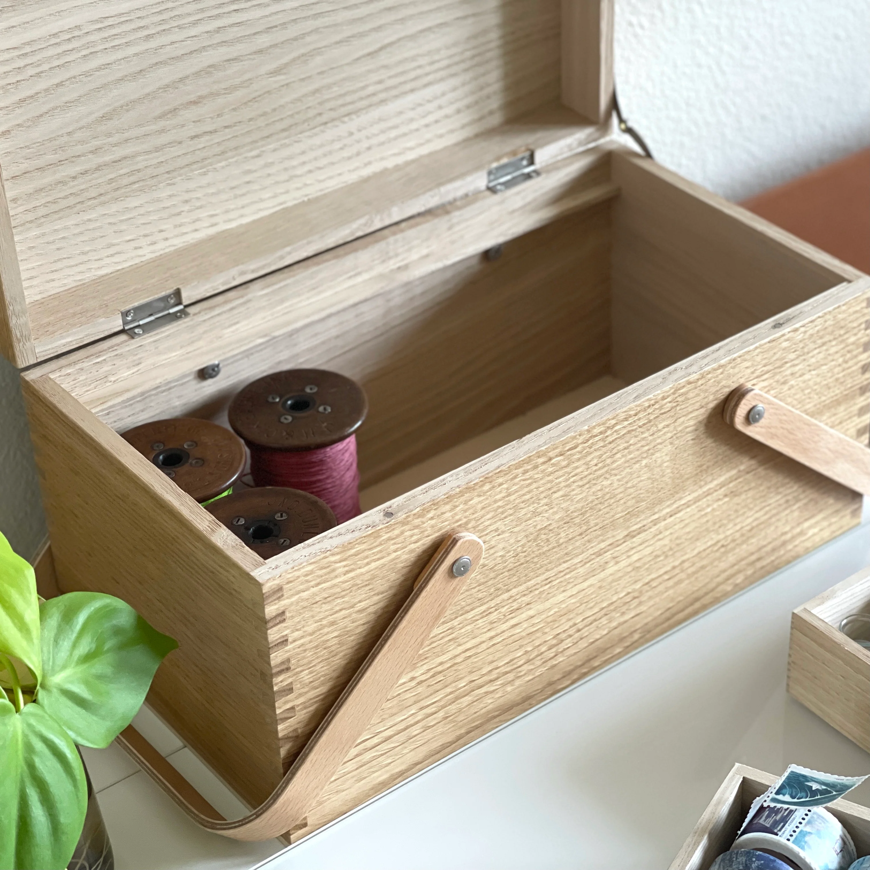 [Classiky] Chestnut Sewing Box - Image 25
