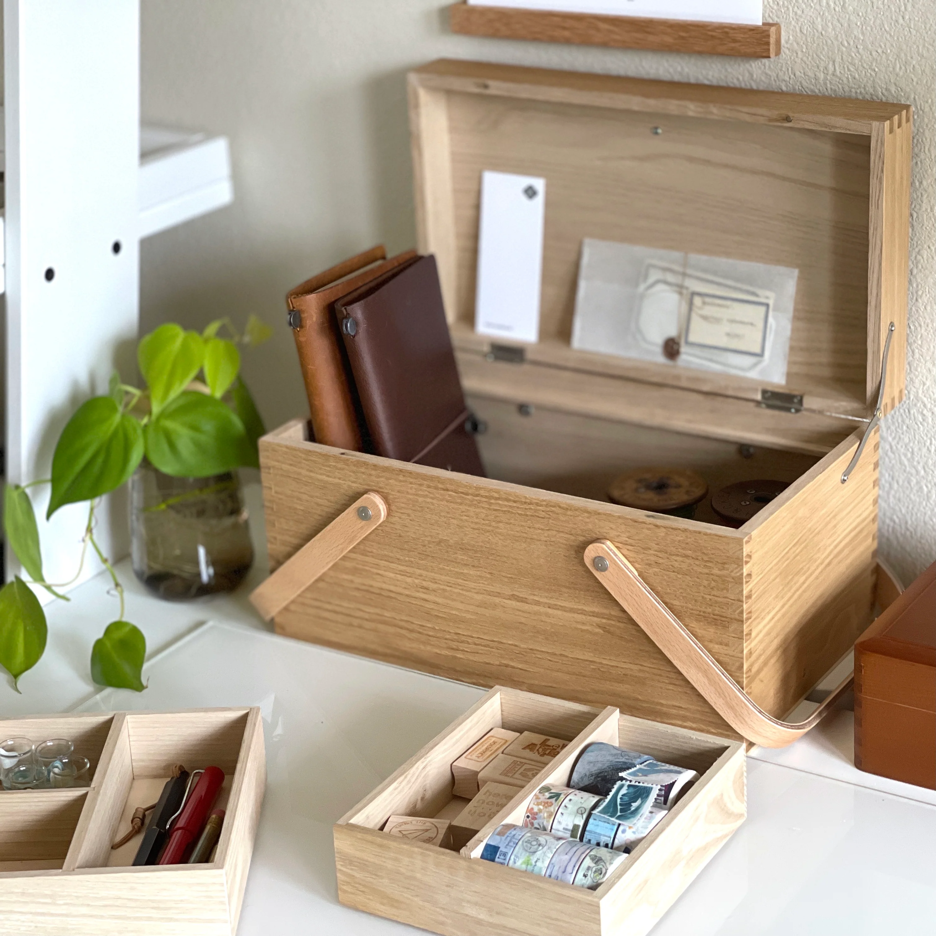 [Classiky] Chestnut Sewing Box - Image 4