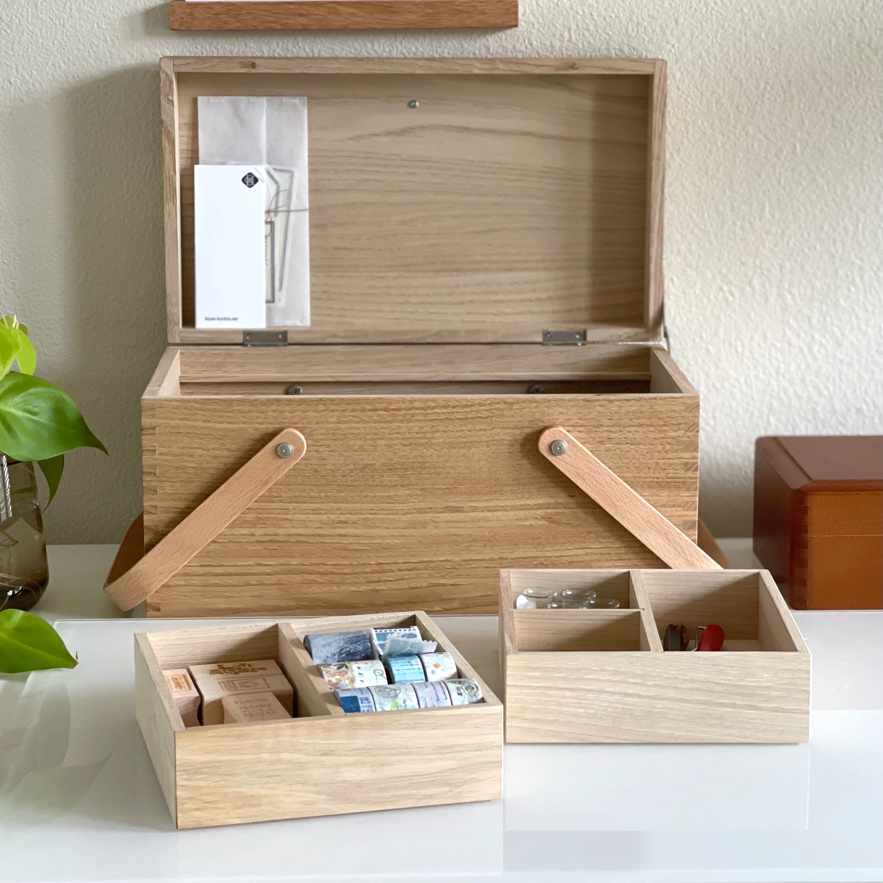 [Classiky] Chestnut Sewing Box - Image 6