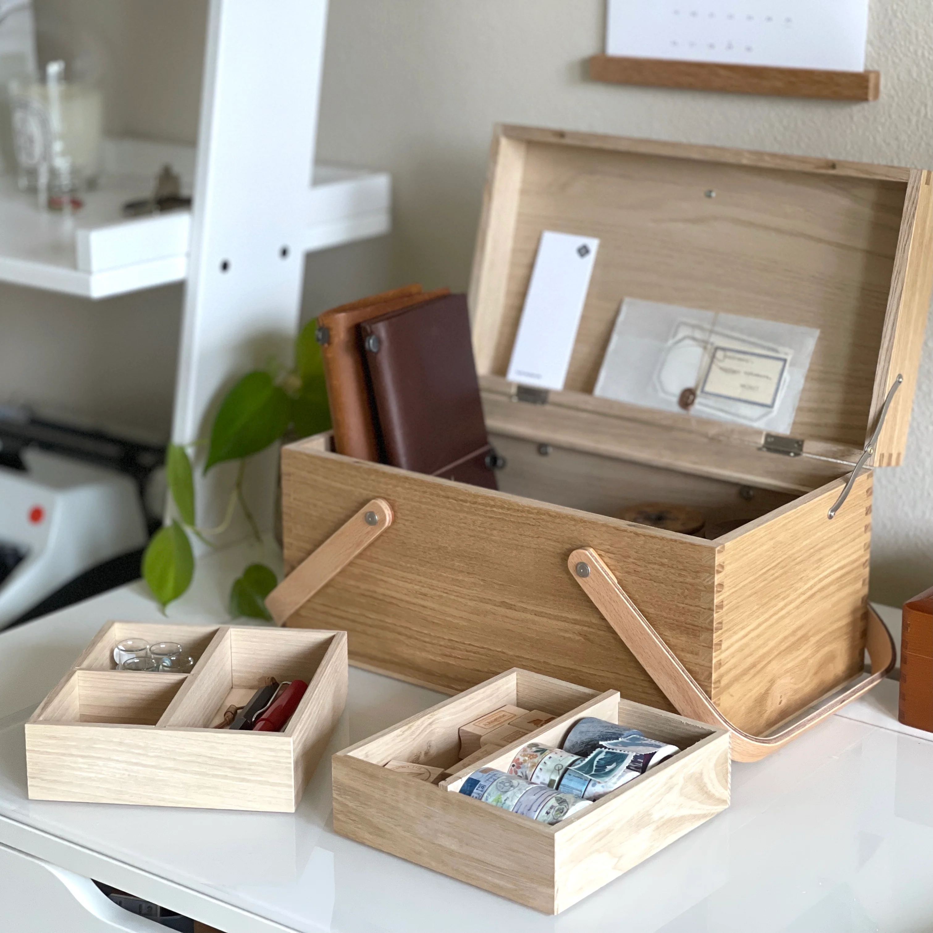 [Classiky] Chestnut Sewing Box - Image 7