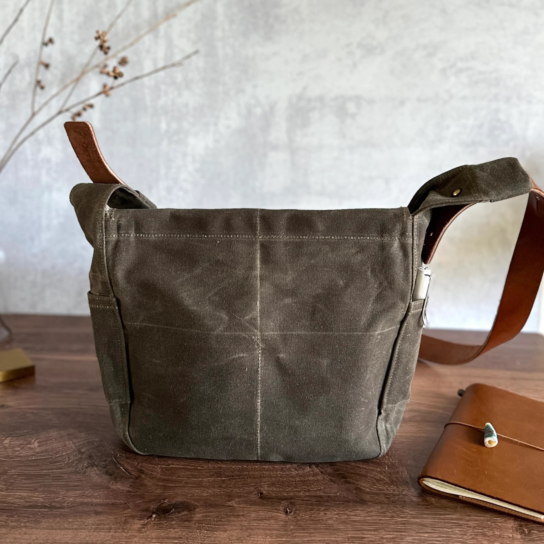 [Peg and Awl] The Finch Satchel - Image 11