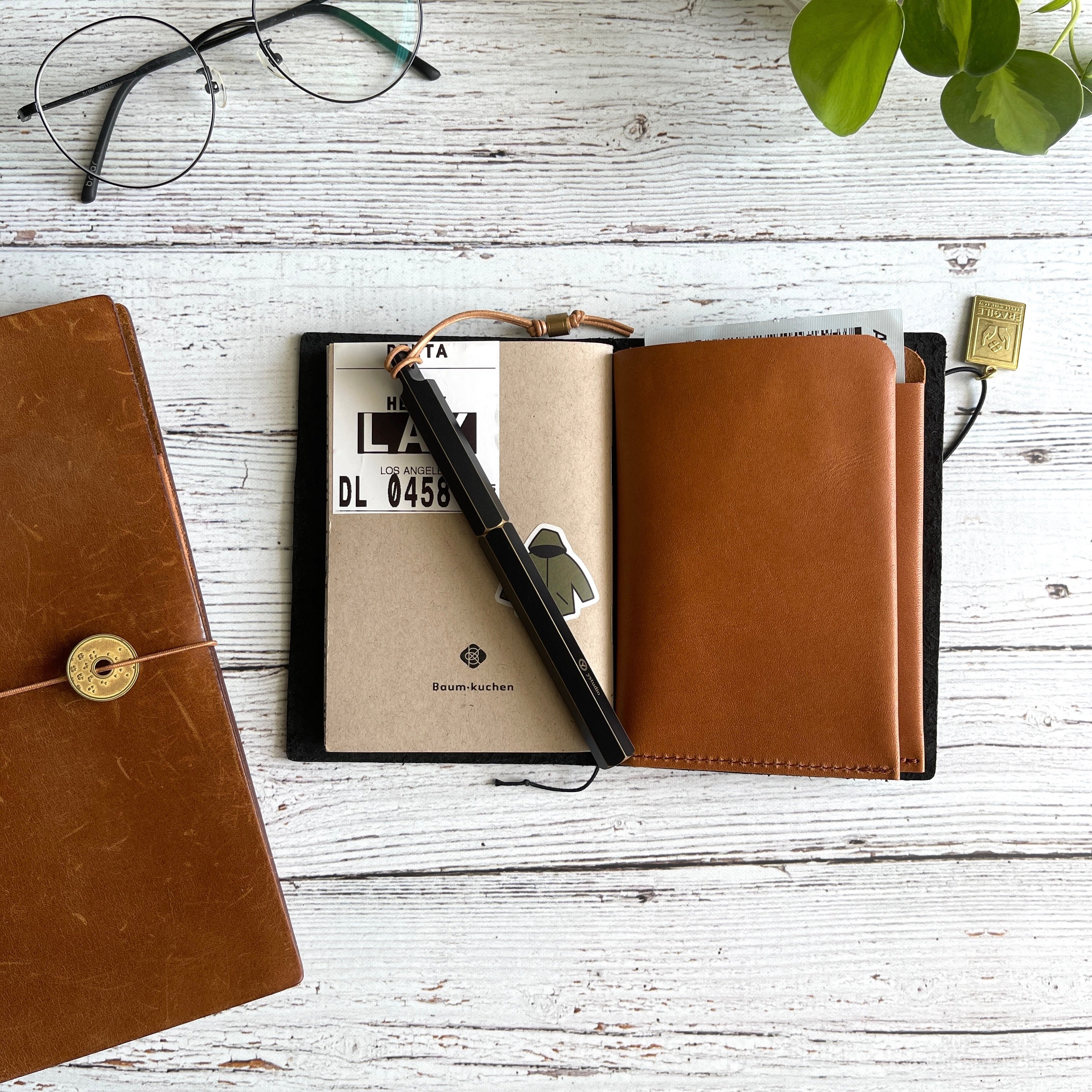 [BKx1.61] Portfolio Folder // Saddle Tan (Passport) - Image 5