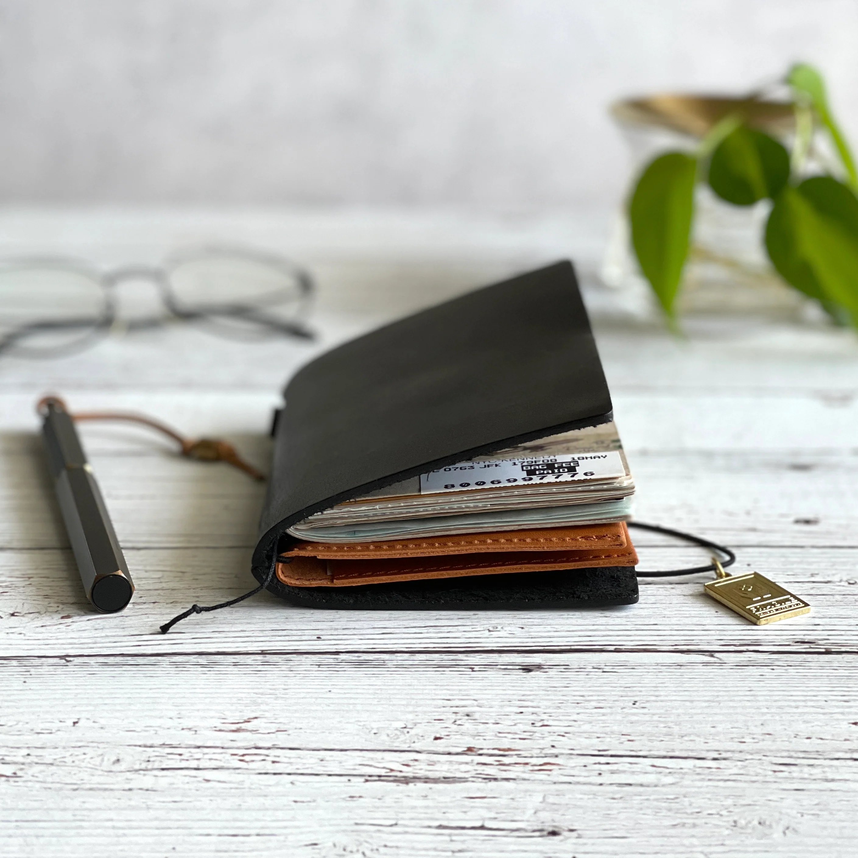 [BKx1.61] Portfolio Folder // Saddle Tan (Passport) - Image 7
