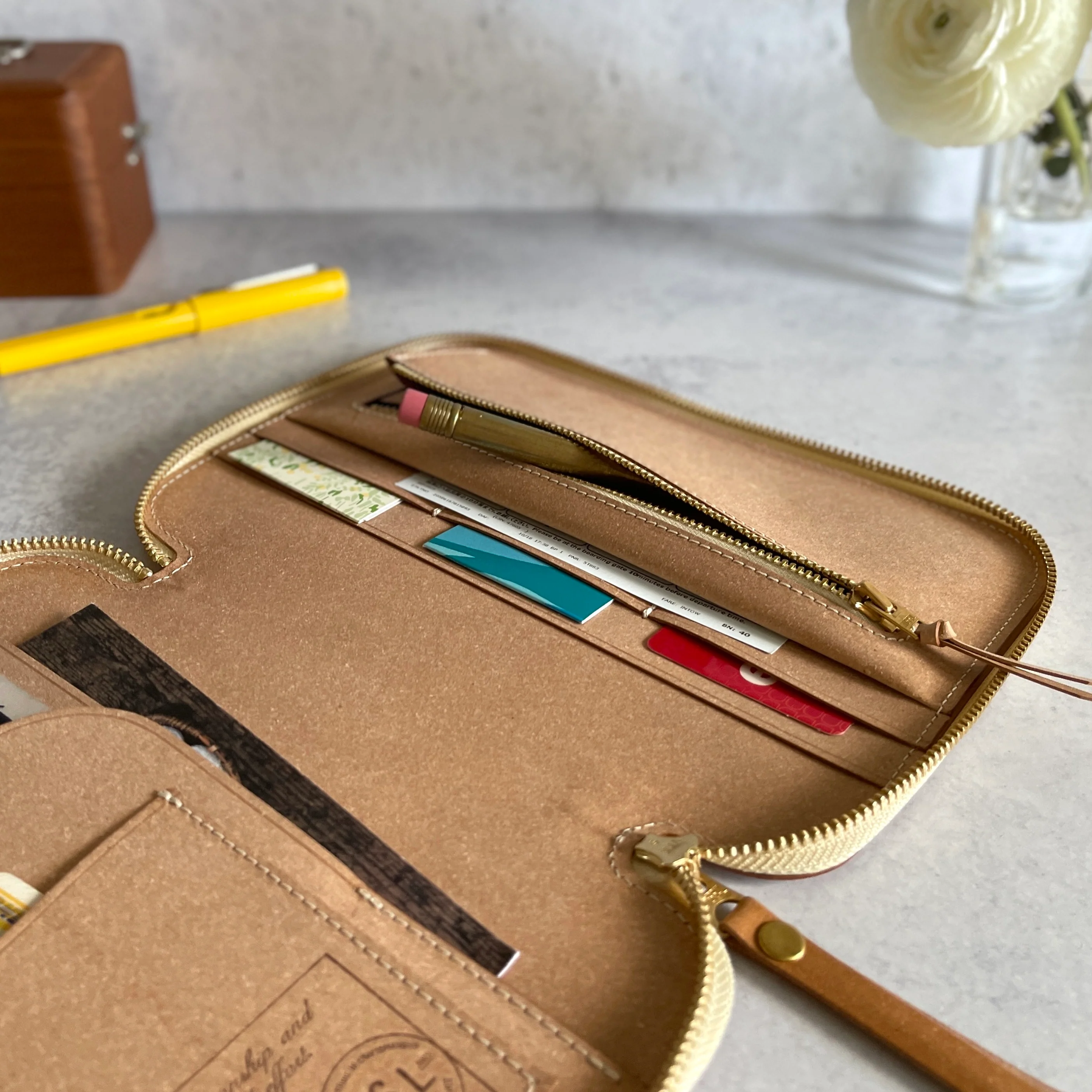 [TSL] Recycled Leather Zip Organizer // Celadon - Image 9