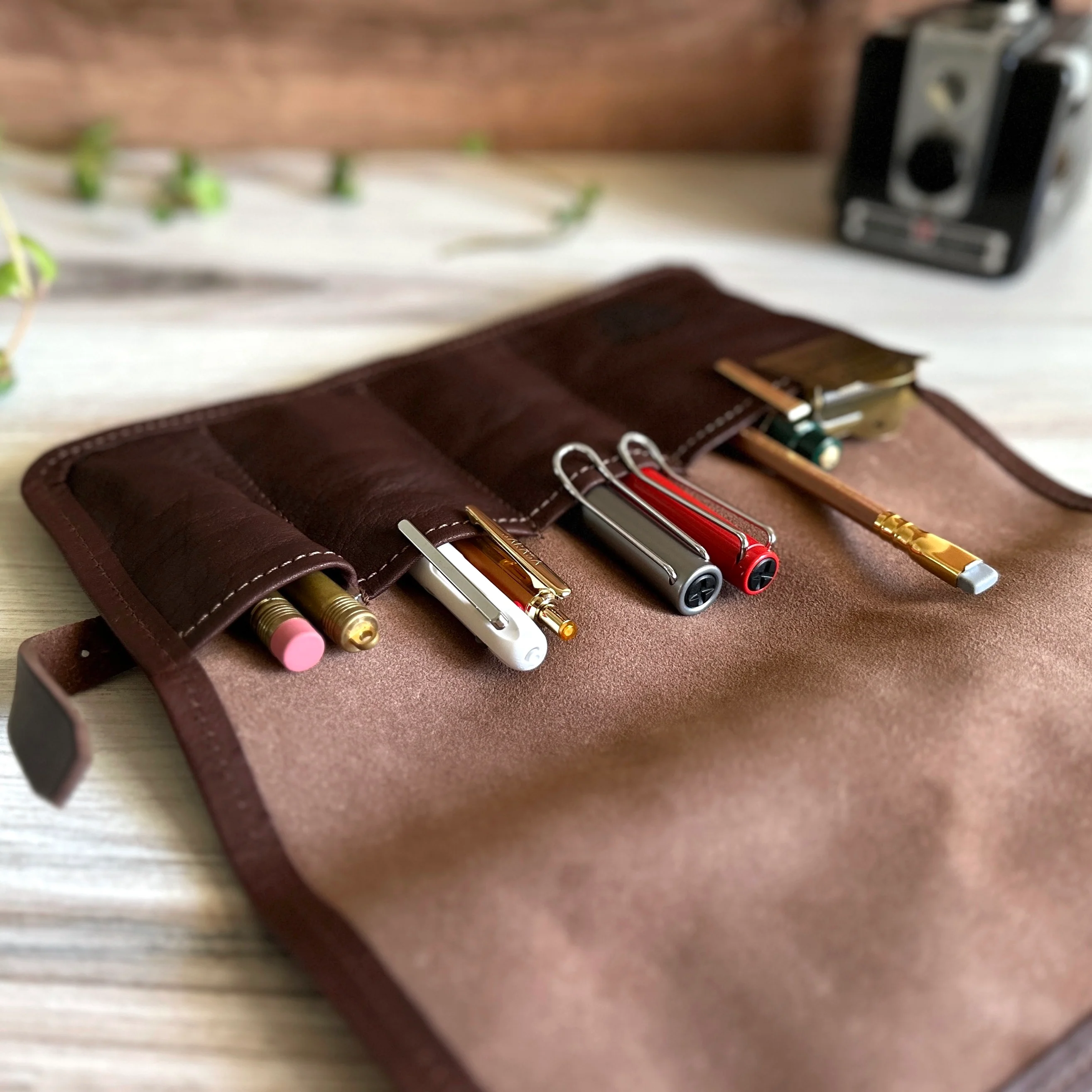 [TSL] Leather Pen Roll - Image 26