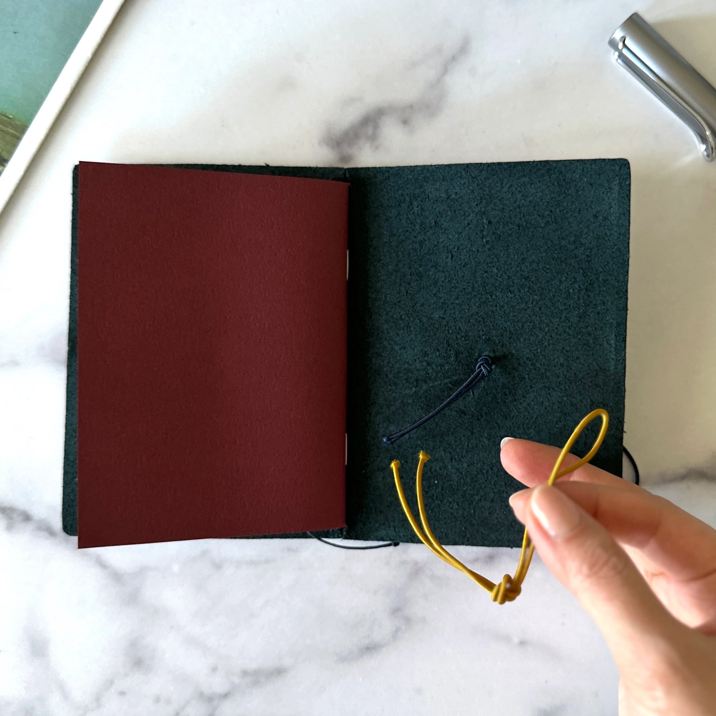 [TRC] Traveler's Notebook // Blue (PASSPORT) - Image 12
