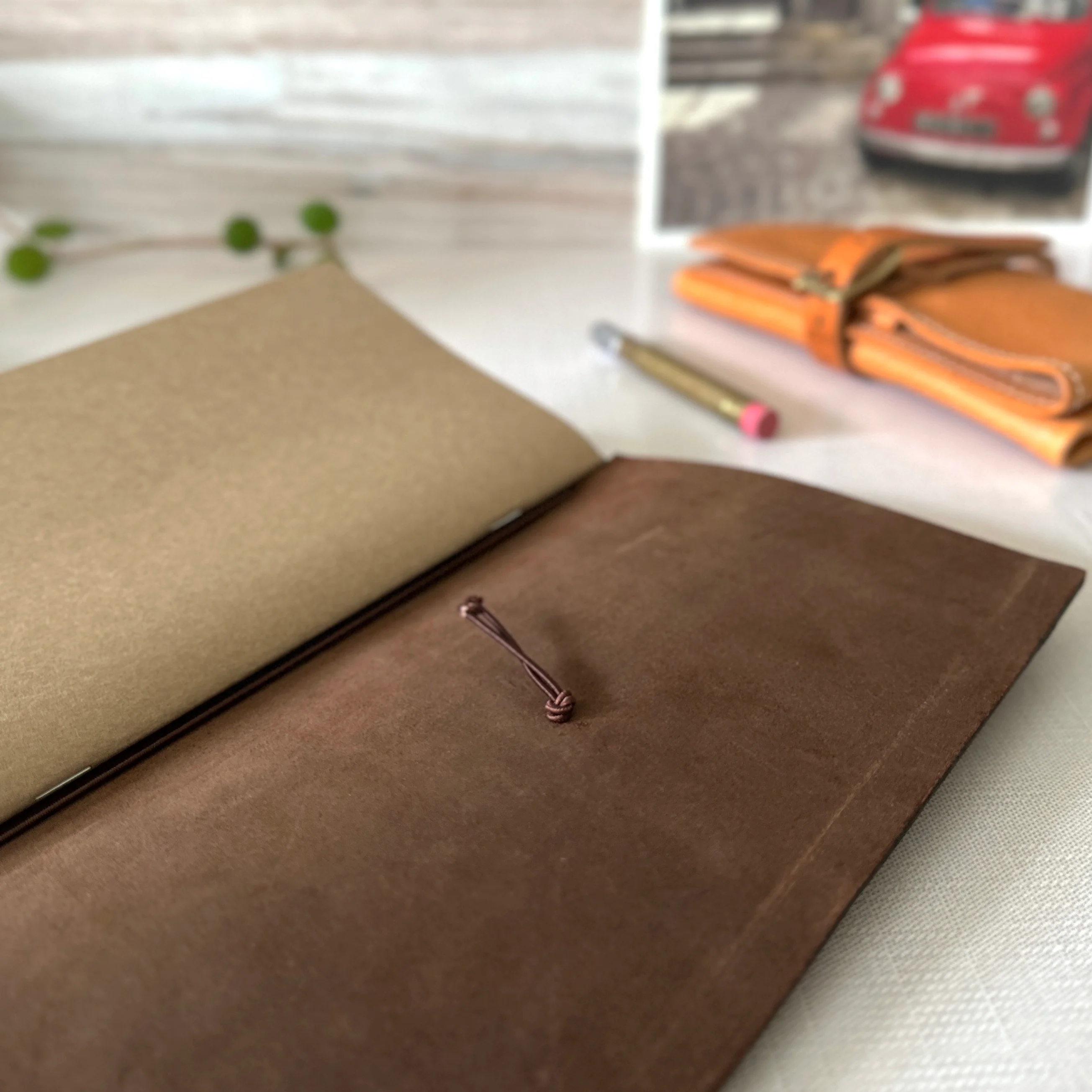 [TRC] Traveler's Notebook // Brown - Image 15
