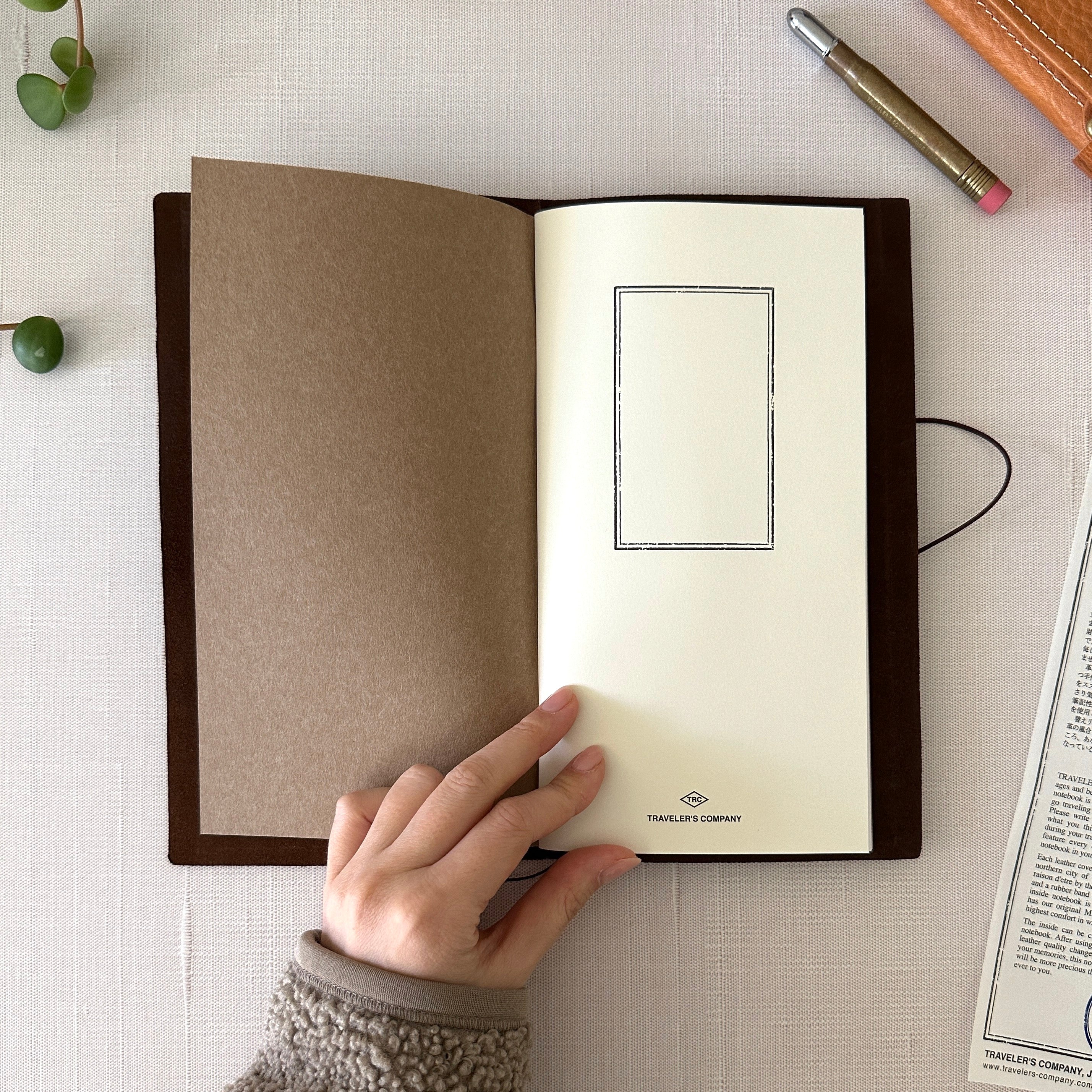 [TRC] Traveler's Notebook // Brown - Image 6