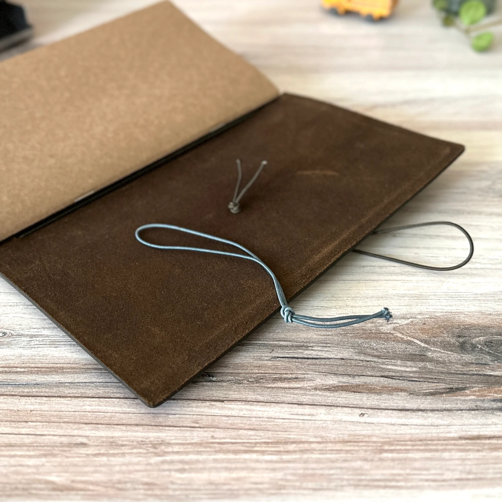 [TRC] Traveler's Notebook // Olive - Image 11
