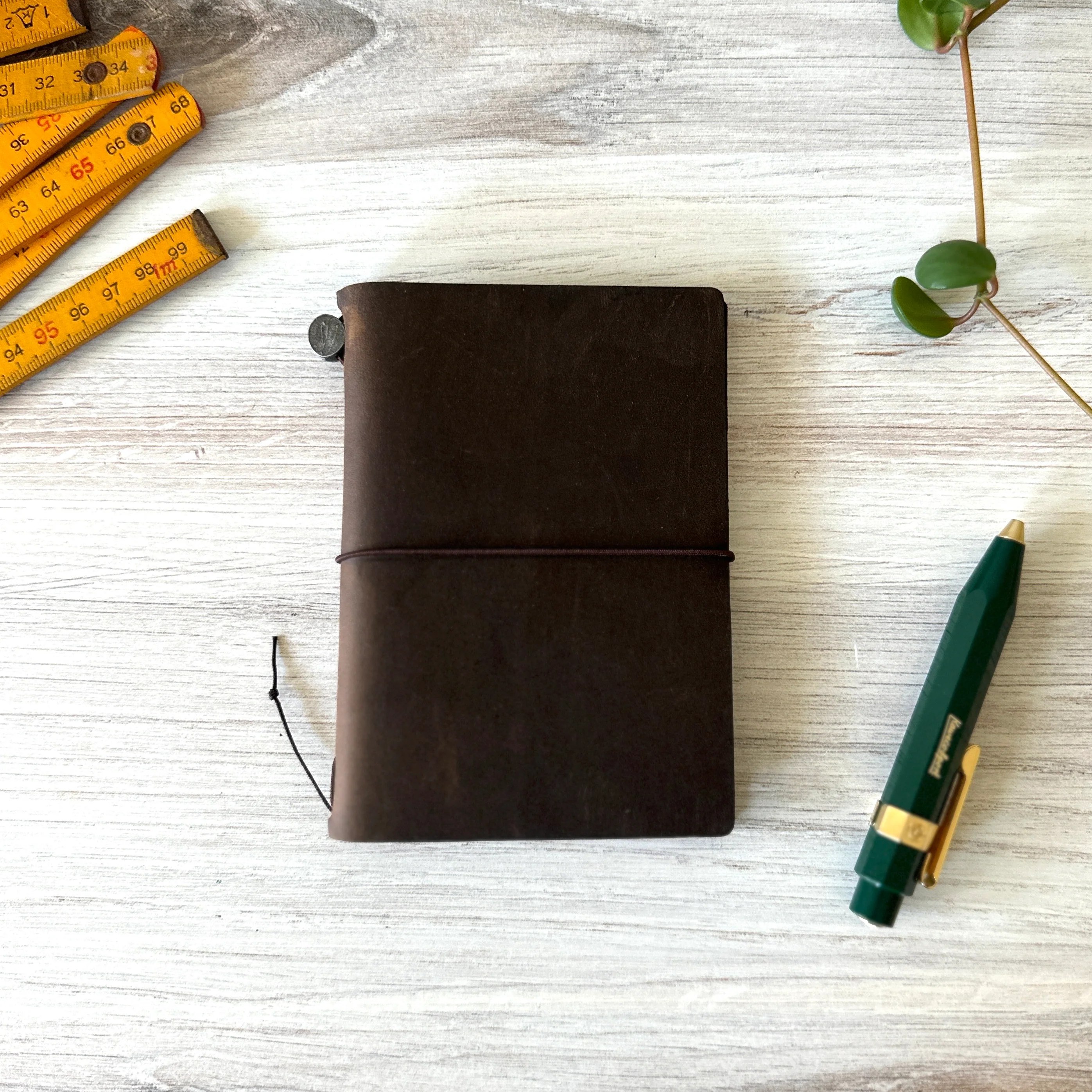 [TRC] Traveler's Notebook // Brown (PASSPORT) - Image 11