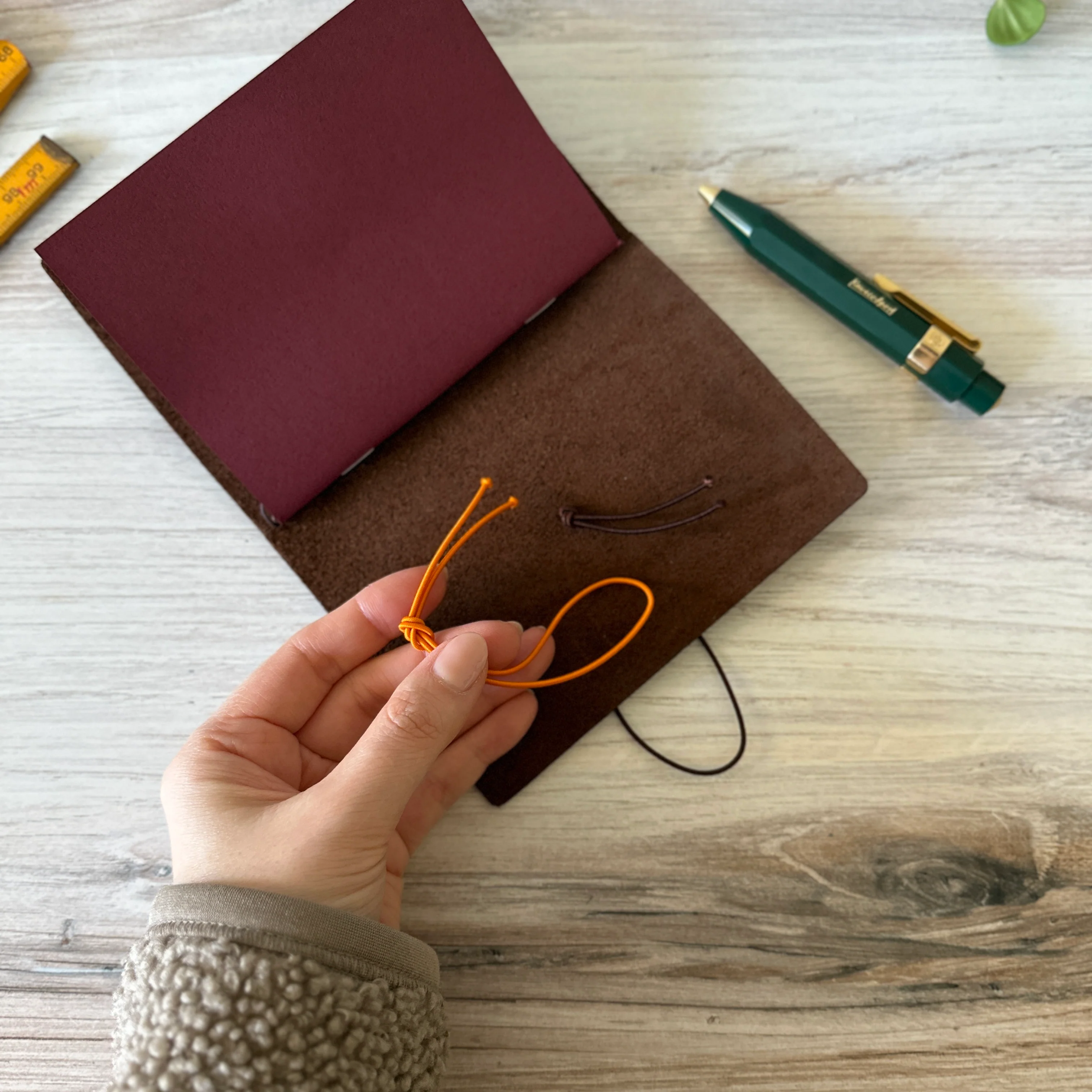 [TRC] Traveler's Notebook // Brown (PASSPORT) - Image 19