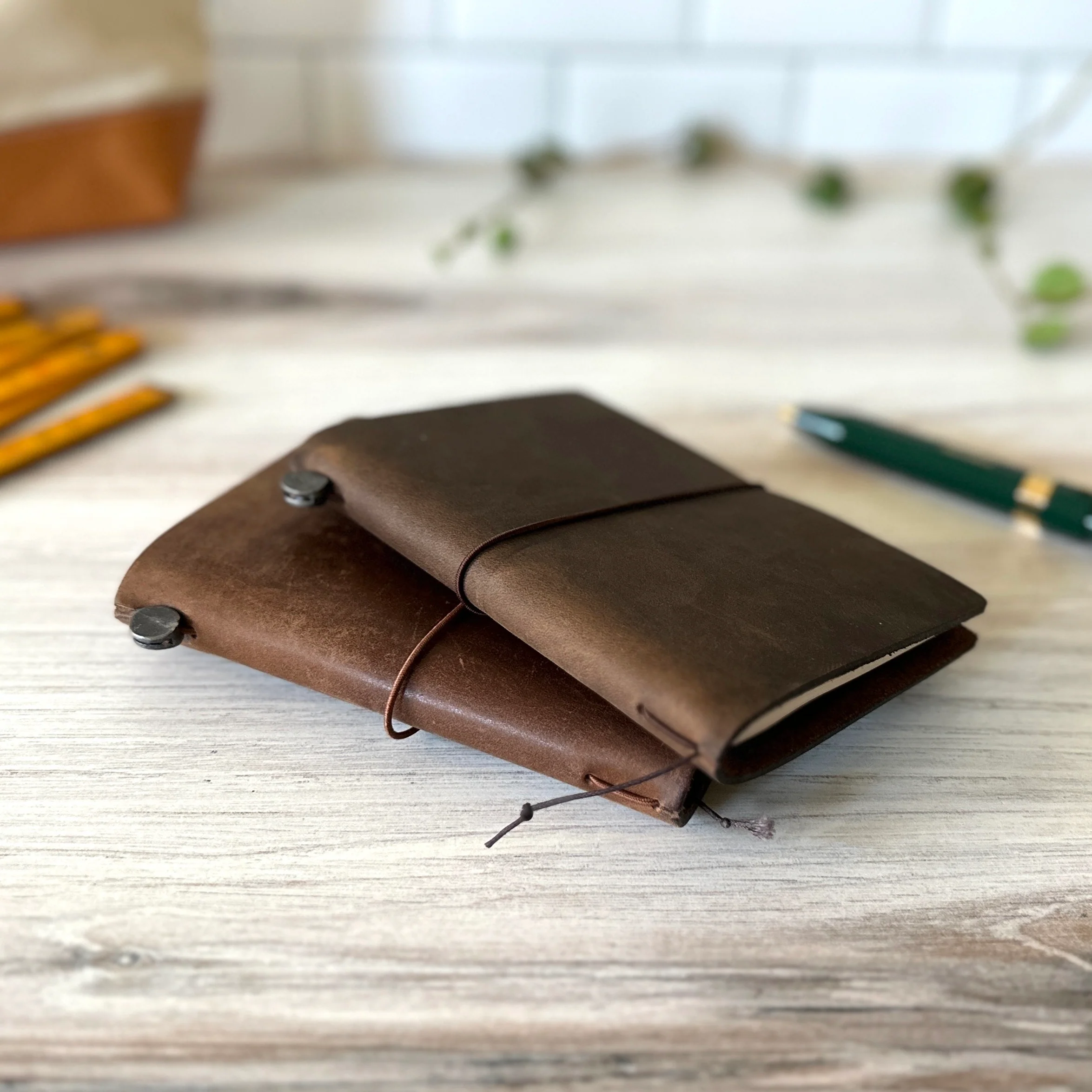 [TRC] Traveler's Notebook // Brown (PASSPORT) - Image 9